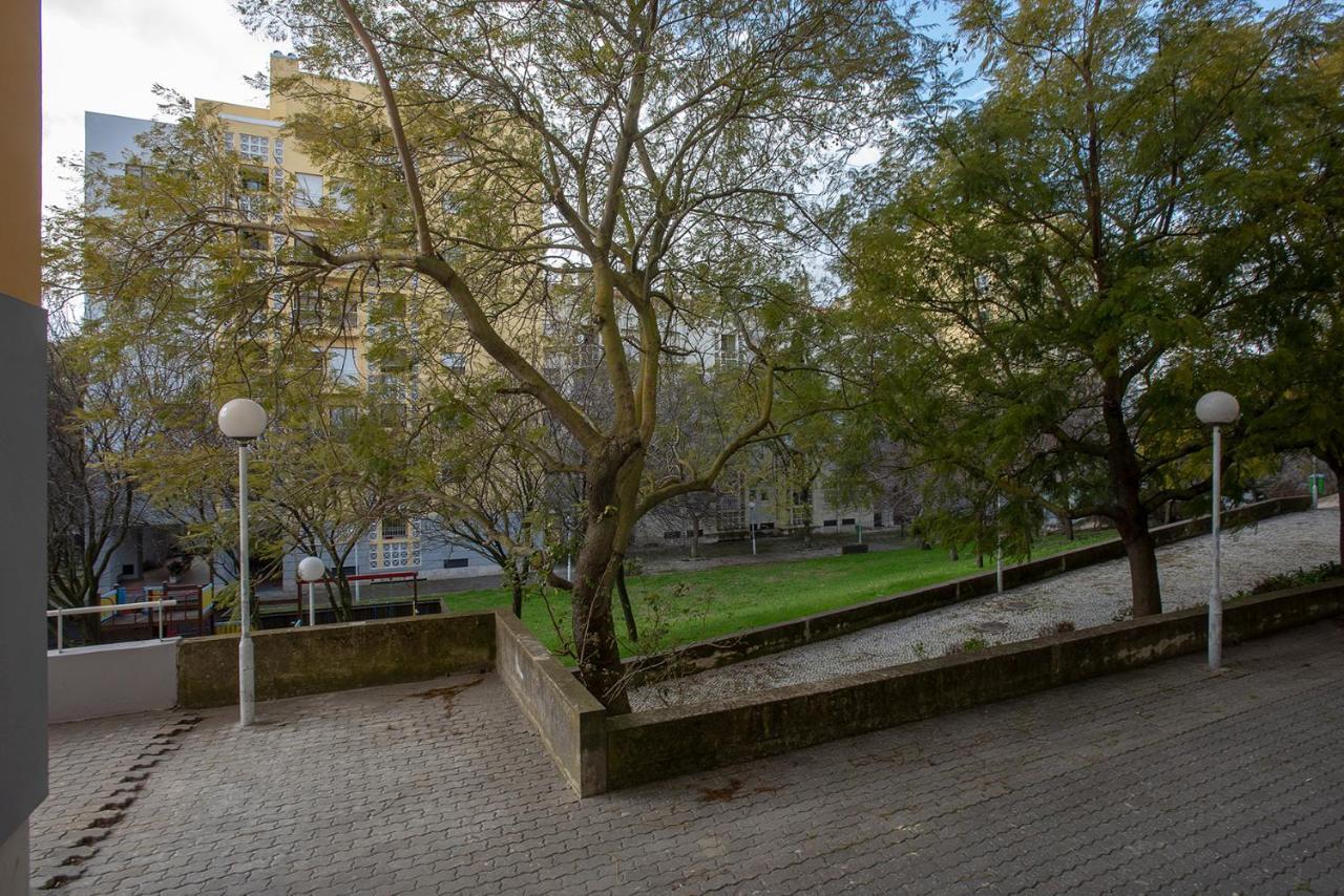 Garden Cristo Rei Apartment Lisboa Ngoại thất bức ảnh